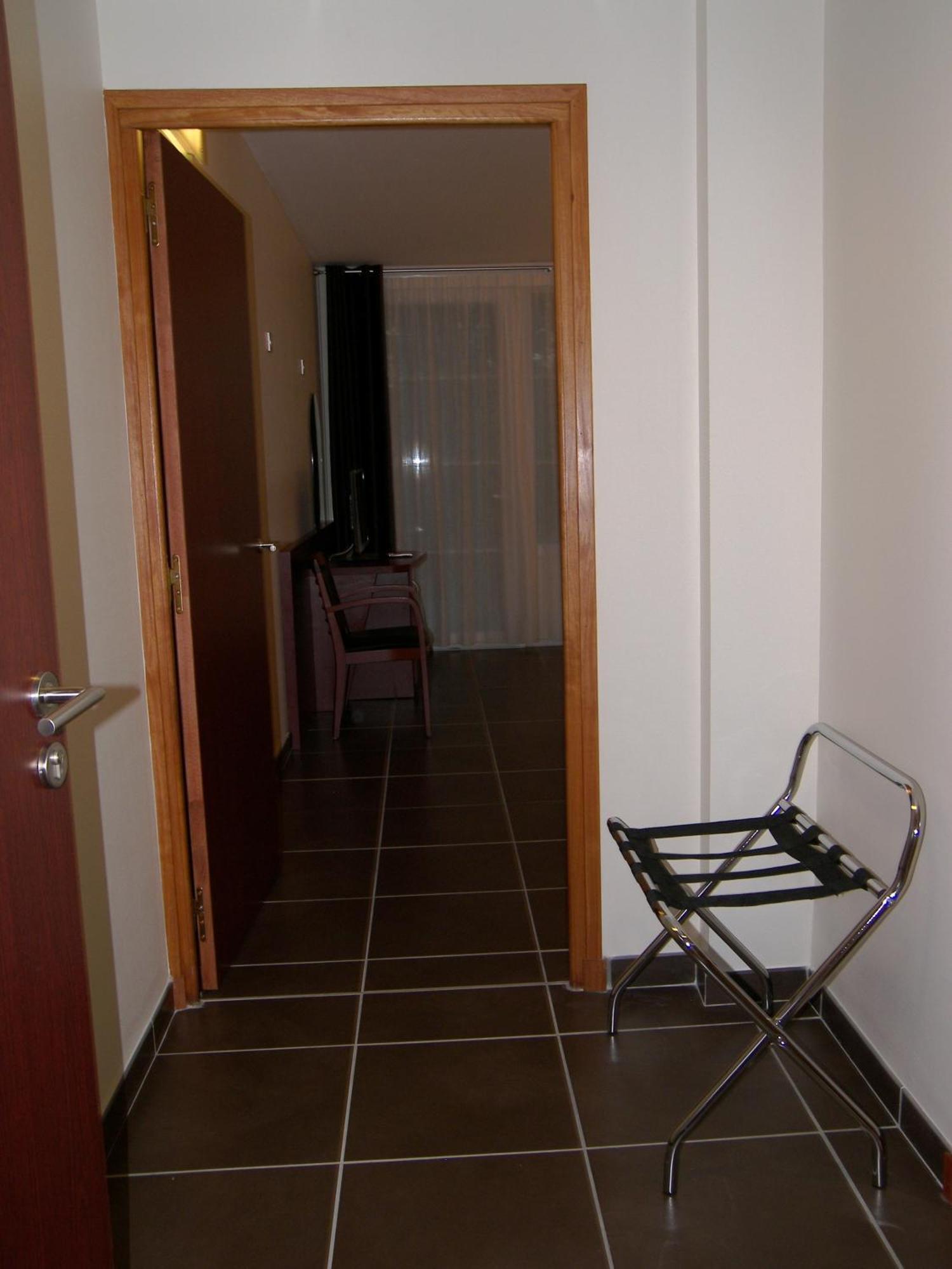 Hostellerie Del Matin Calme Montverdun Exterior photo