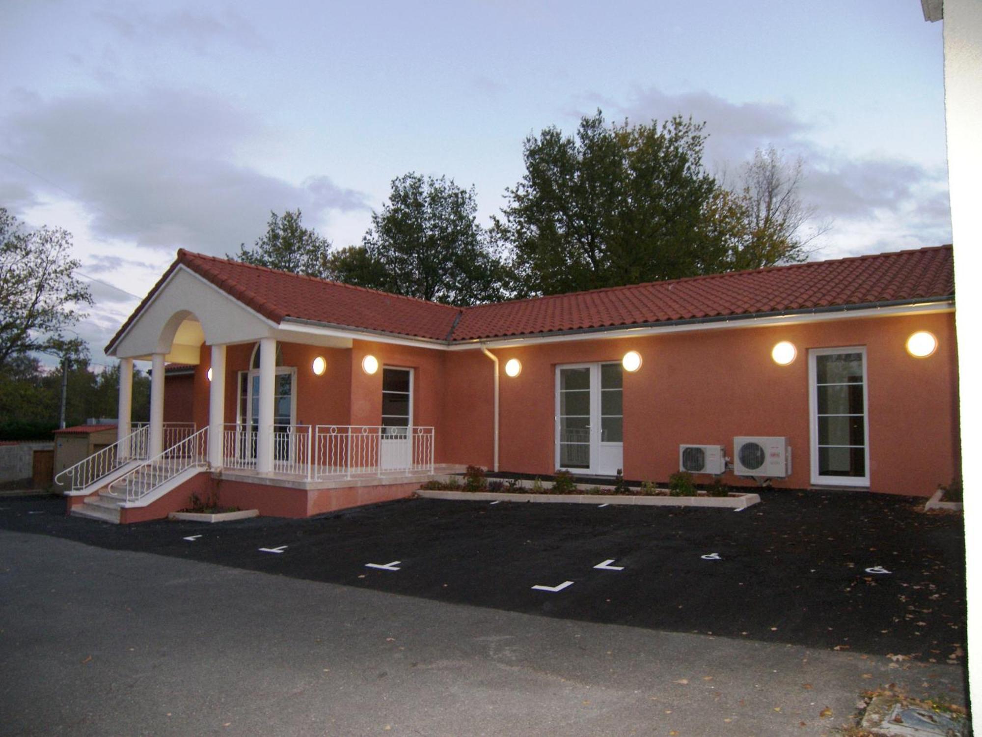 Hostellerie Del Matin Calme Montverdun Exterior photo