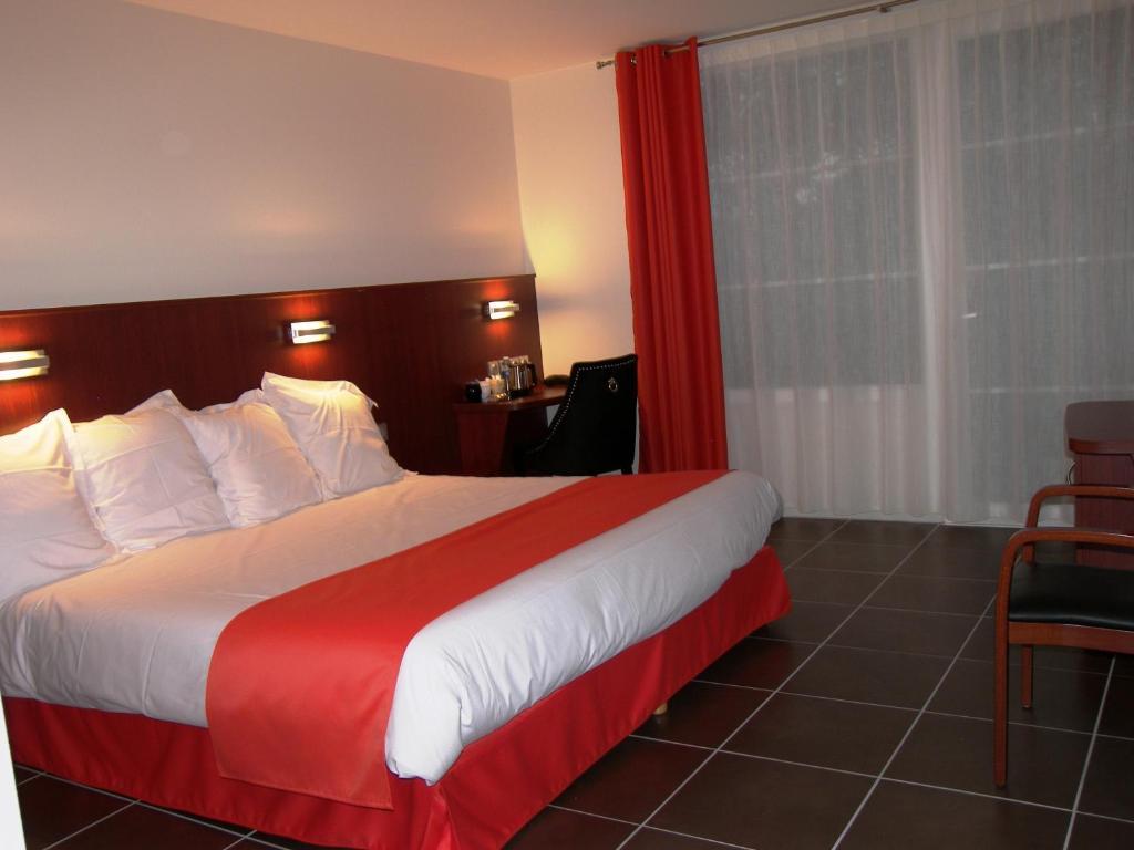 Hostellerie Del Matin Calme Montverdun Exterior photo
